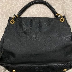 Louis Vuitton Artsy Black